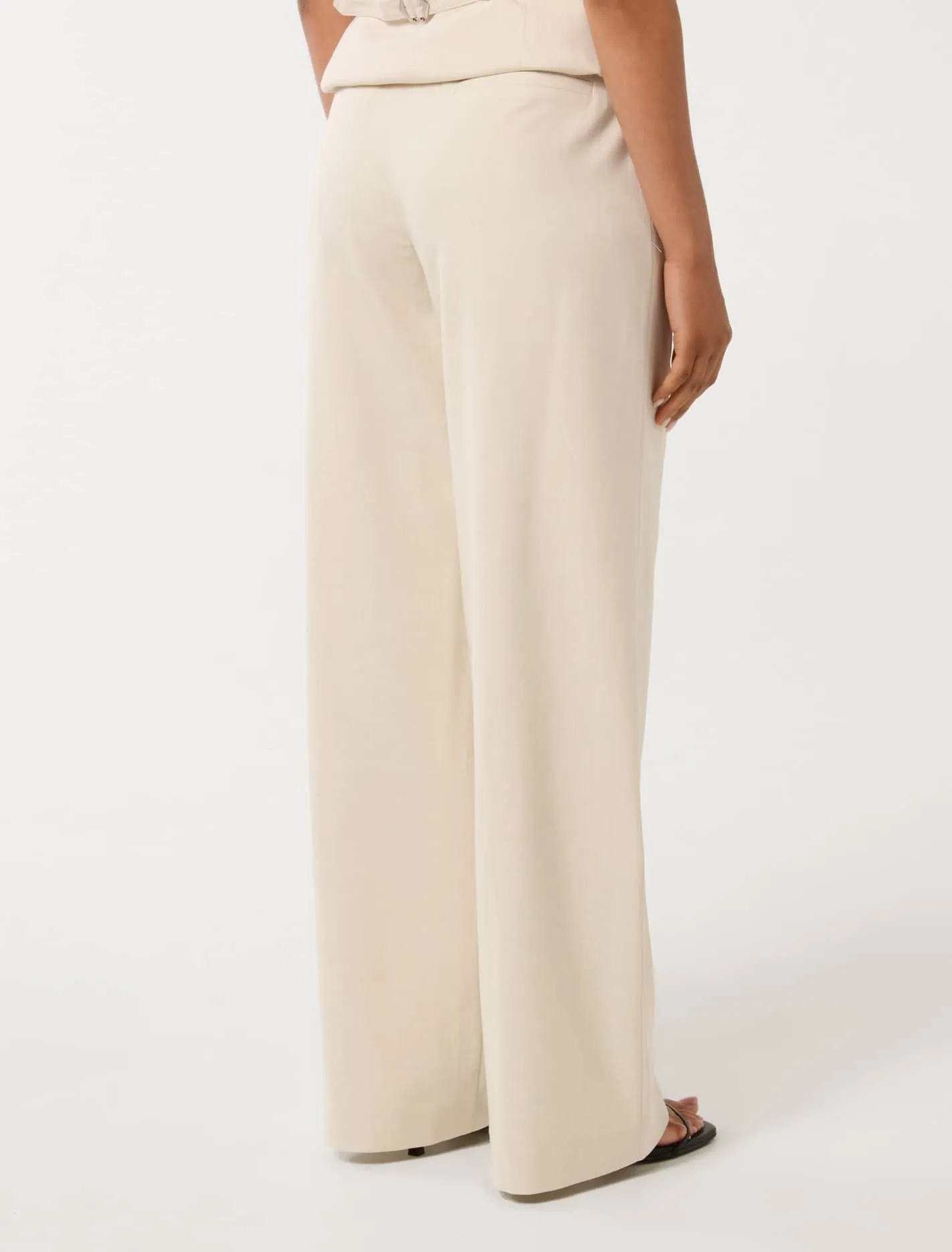 Daniela Petite Wide Leg Pants