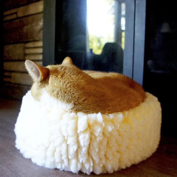 HuggleSnuggler™ Fleece Pet Bed