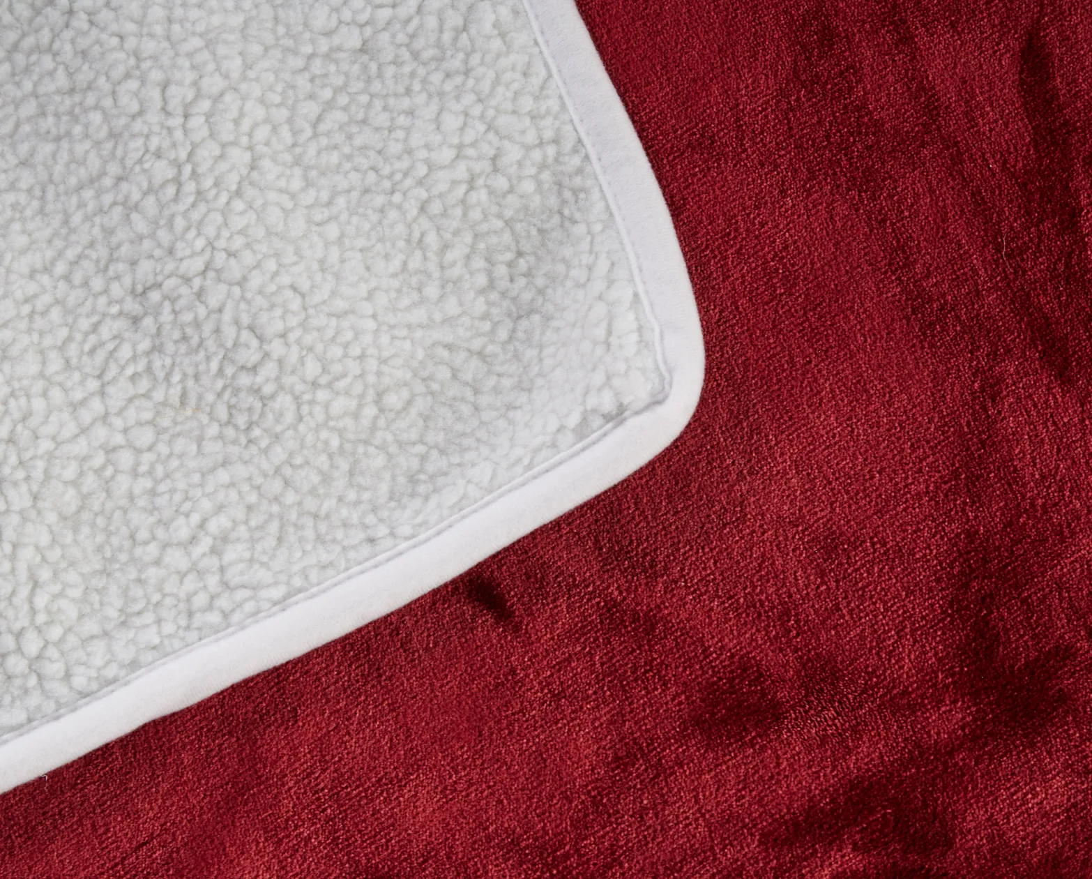 PupProtector™ Waterproof Throw Blanket - Red Velvet